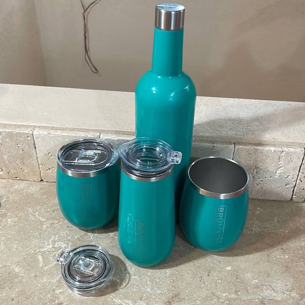 Brumate winesulator gift set